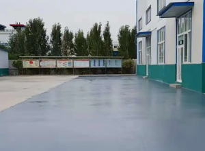 六盘水彩色路面喷涂翻新的材料对冬季